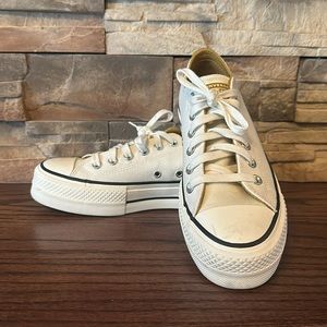 Platform Converse shoes. Like new. Only worn once!